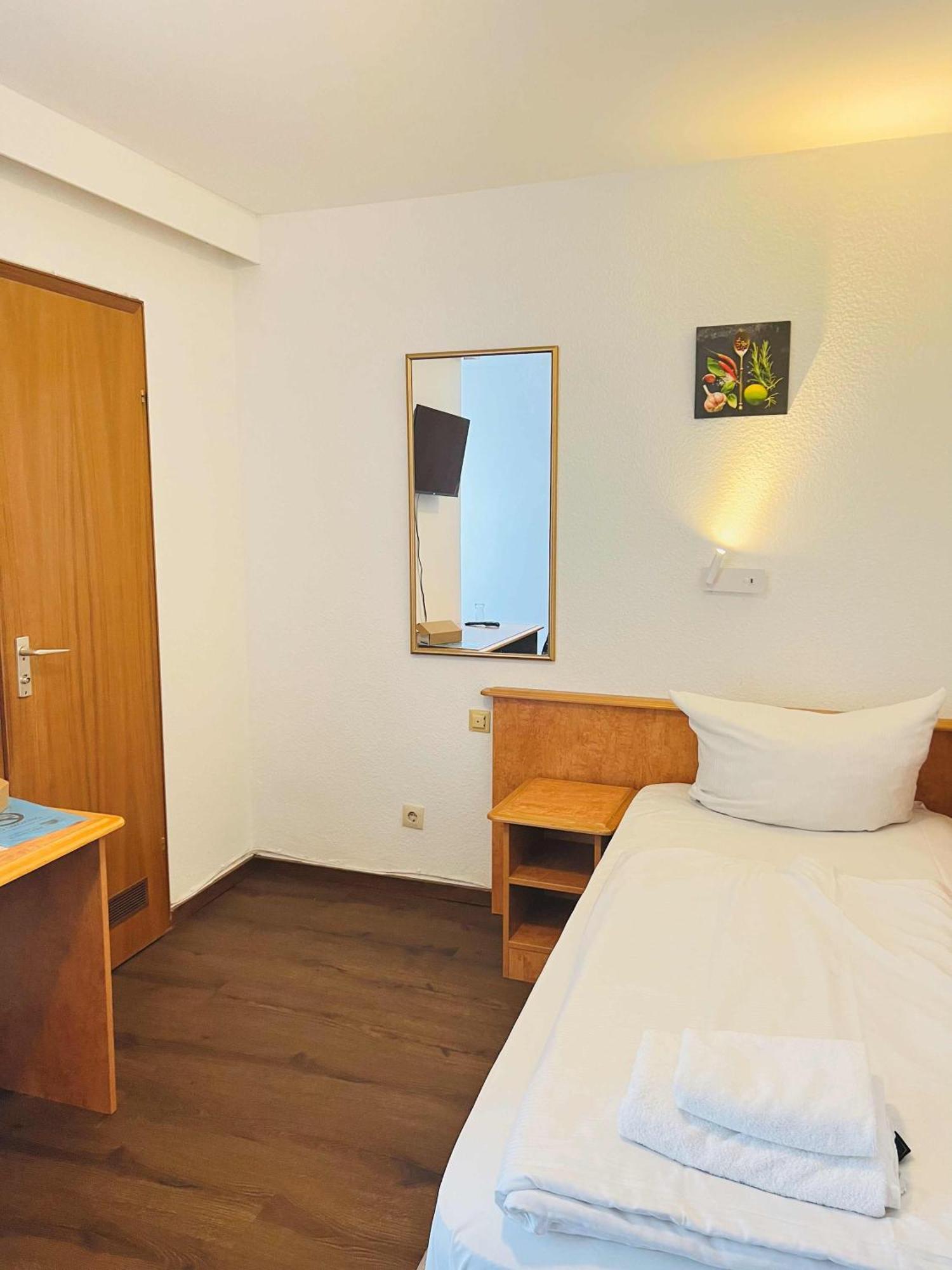 Hotel Neo Cologne Bonn Airport Росрат Экстерьер фото